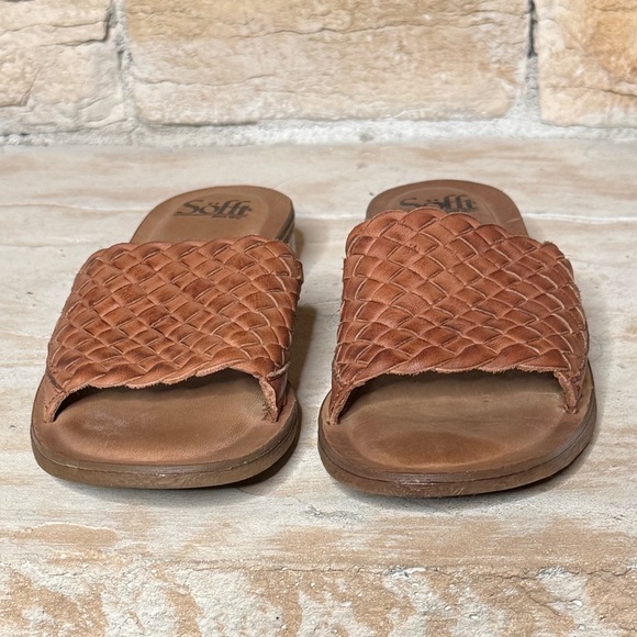Söfft Brown Leather Woven
Slide Sandals — Women's Size
7.5 Vacation Resort Ready - Picture 3 of 10